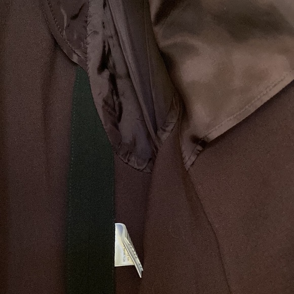 Akris black label size 10 black and maroon stand up collar jacket. - Picture 7 of 7